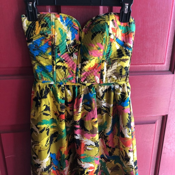 MM Couture Dresses & Skirts - MM Couture strapless dress